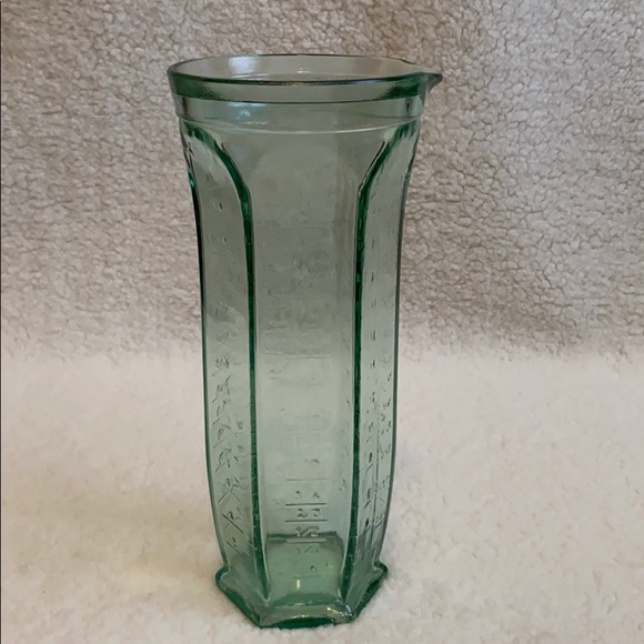 Anthropologie Other - Anthropologie Italian Measuring Cup Glass Pitcher